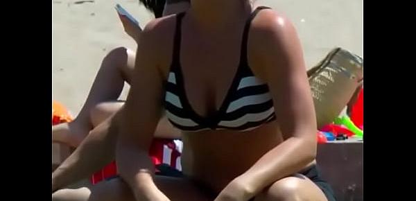  Candid Tanned Yoga Camel Toe in Black Spandex